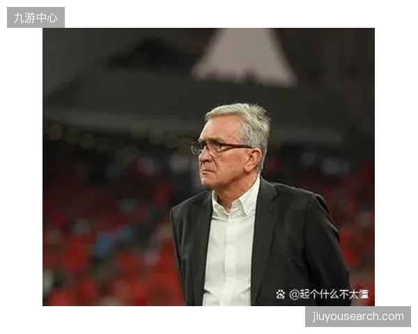 教练组频繁的阵容轮换虽为考察球员，但也可能导致主力框架在世界杯前无法成型。